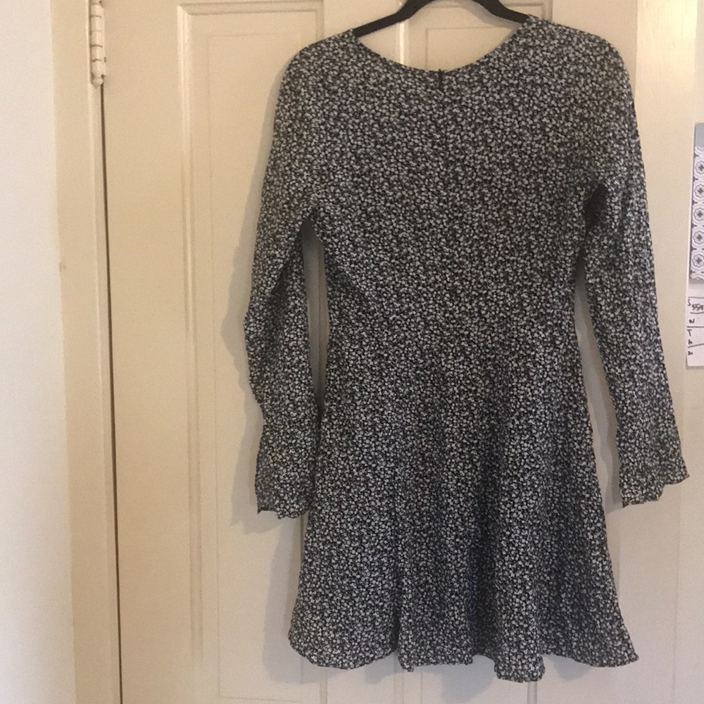 Gianni Bini M Boho Floral dress black white cut out keyhole